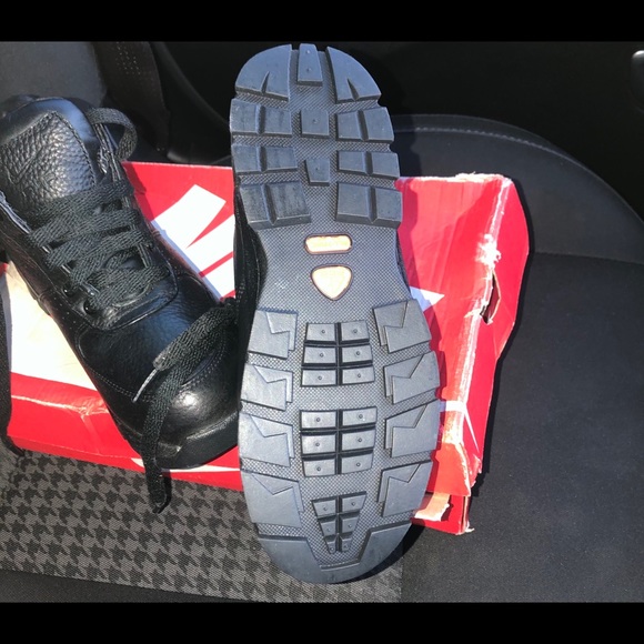 Nike Air Max Goadome Boots - Picture 3 of 3